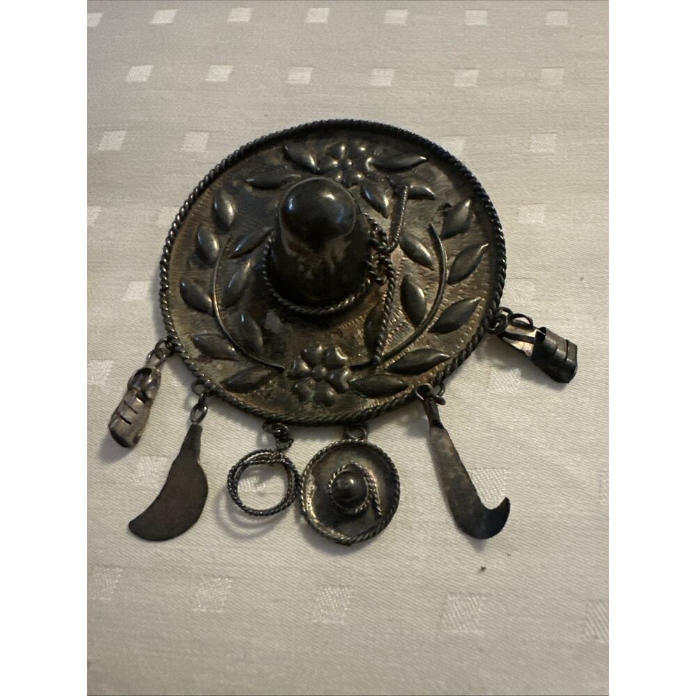 Vintage Sterling Silver 925‎ Sombrero Hat Charro Dangling Lasso Rope Brooch Pin